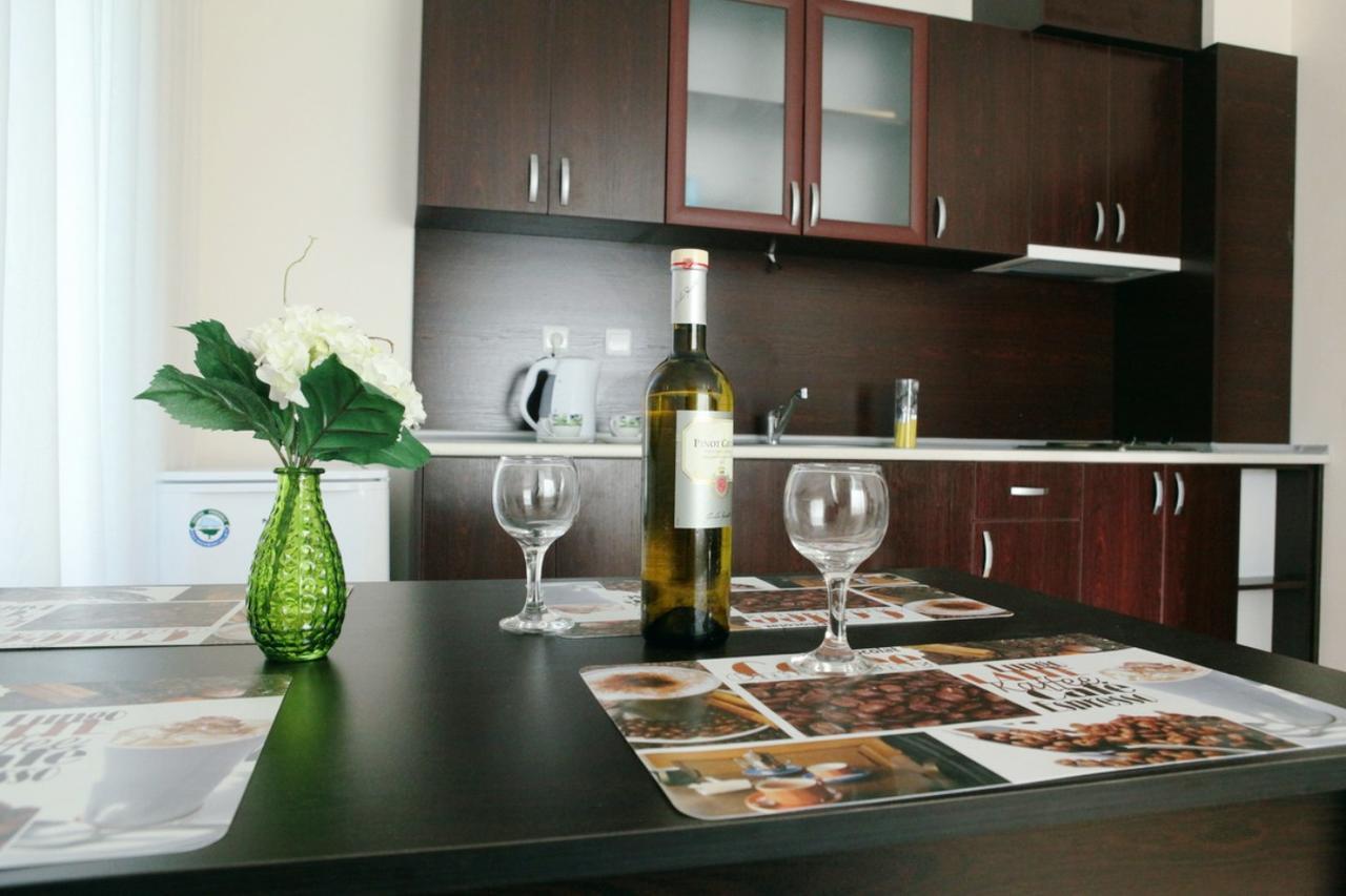 Saint Elena Apartcomplex Pantai Sunny Luaran gambar
