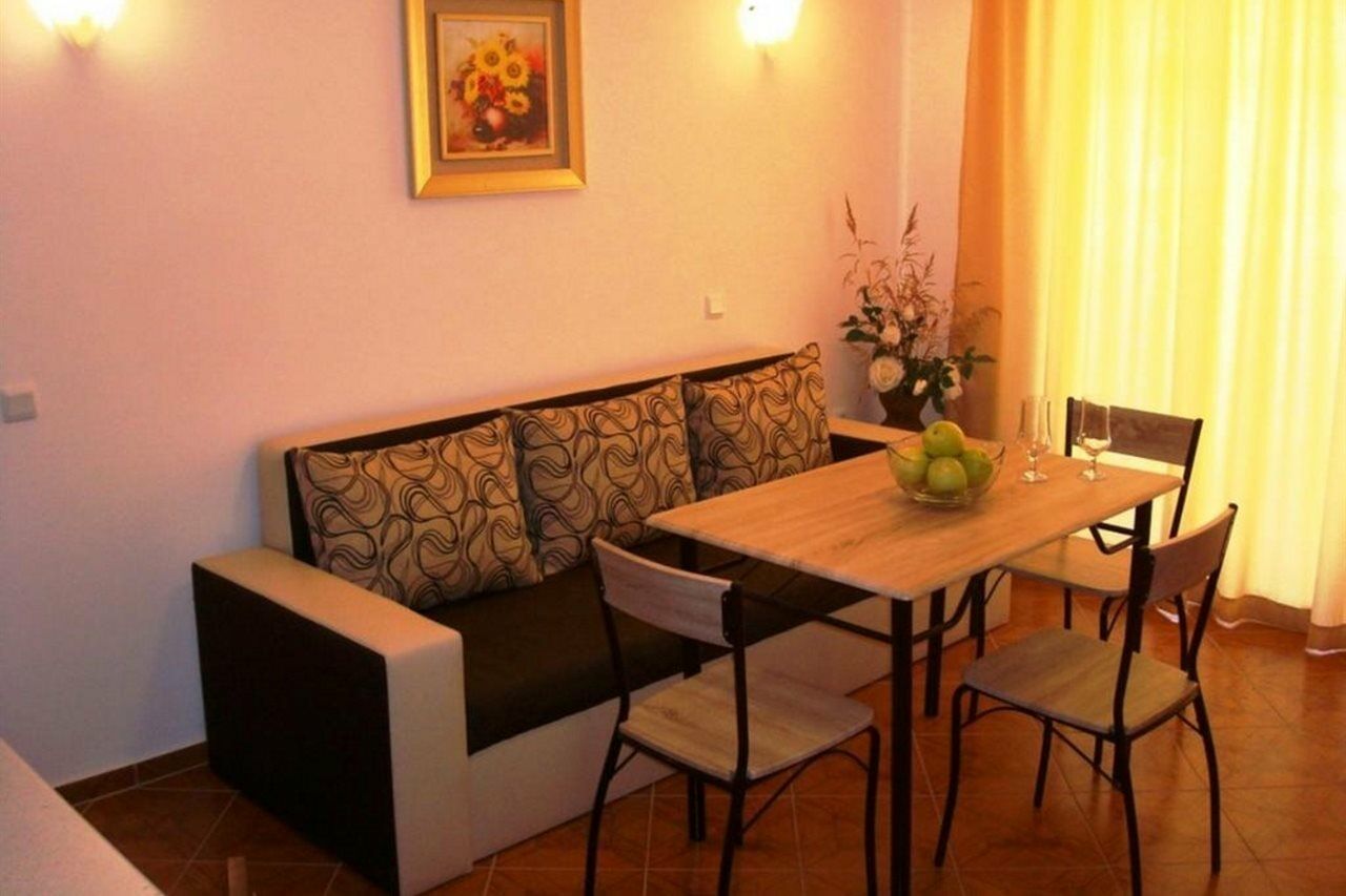 Saint Elena Apartcomplex Pantai Sunny Luaran gambar